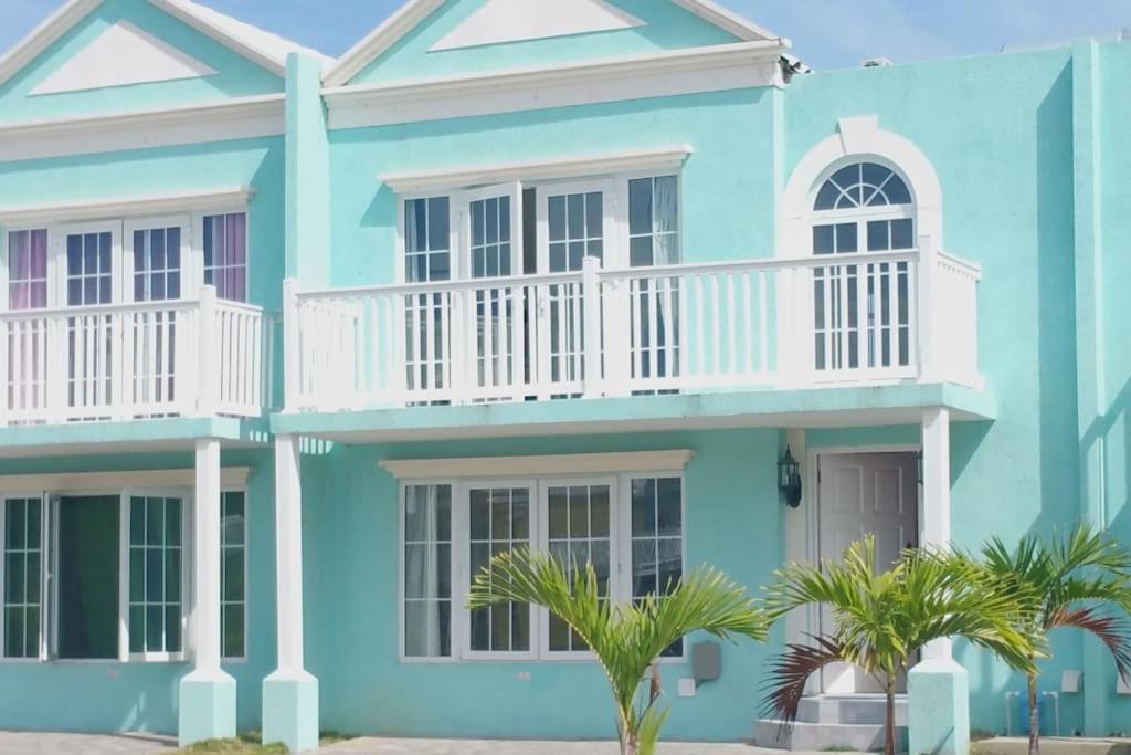 הוילה Orange Bay Townhouse By The Bay, Little Bay Country Club ,Negril מראה חיצוני תמונה