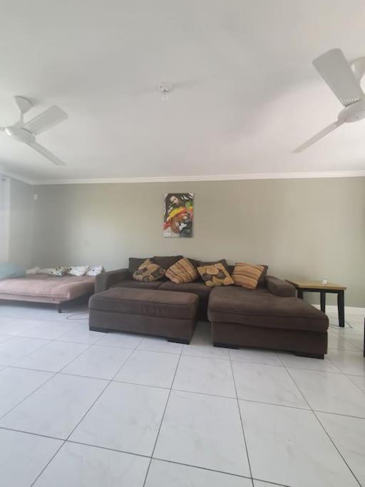 הוילה Orange Bay Townhouse By The Bay, Little Bay Country Club ,Negril מראה חיצוני תמונה