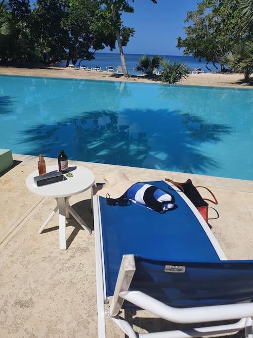הוילה Orange Bay Townhouse By The Bay, Little Bay Country Club ,Negril מראה חיצוני תמונה