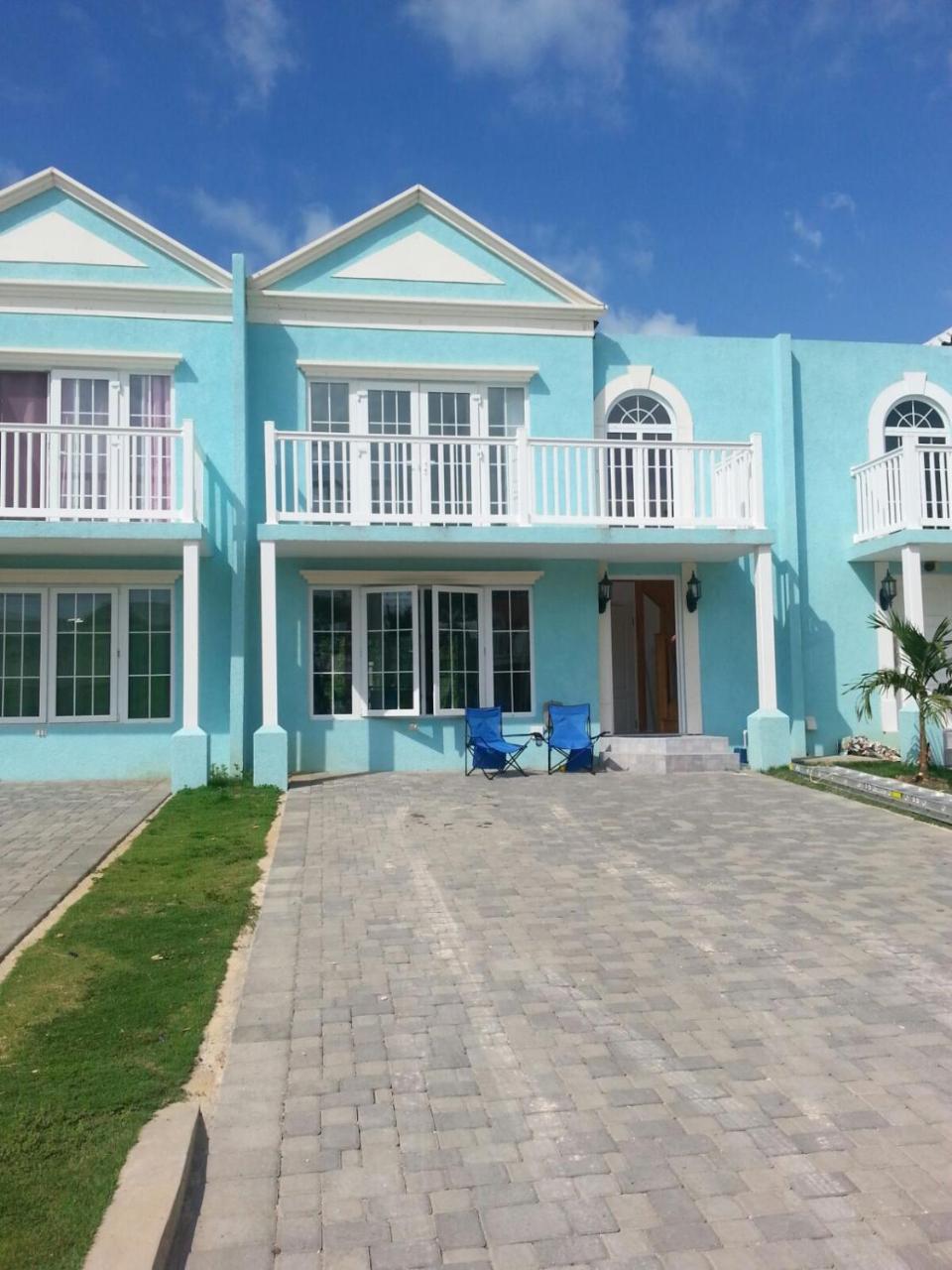 הוילה Orange Bay Townhouse By The Bay, Little Bay Country Club ,Negril מראה חיצוני תמונה